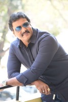 Sunil 2 Countries Interview Stills
